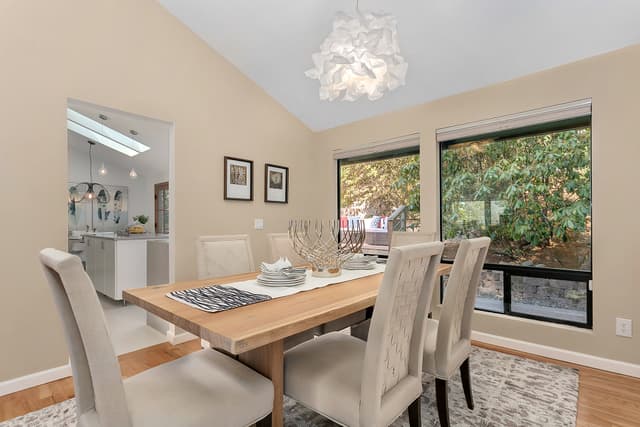 How to Photograph Dining Rooms for Real Estate