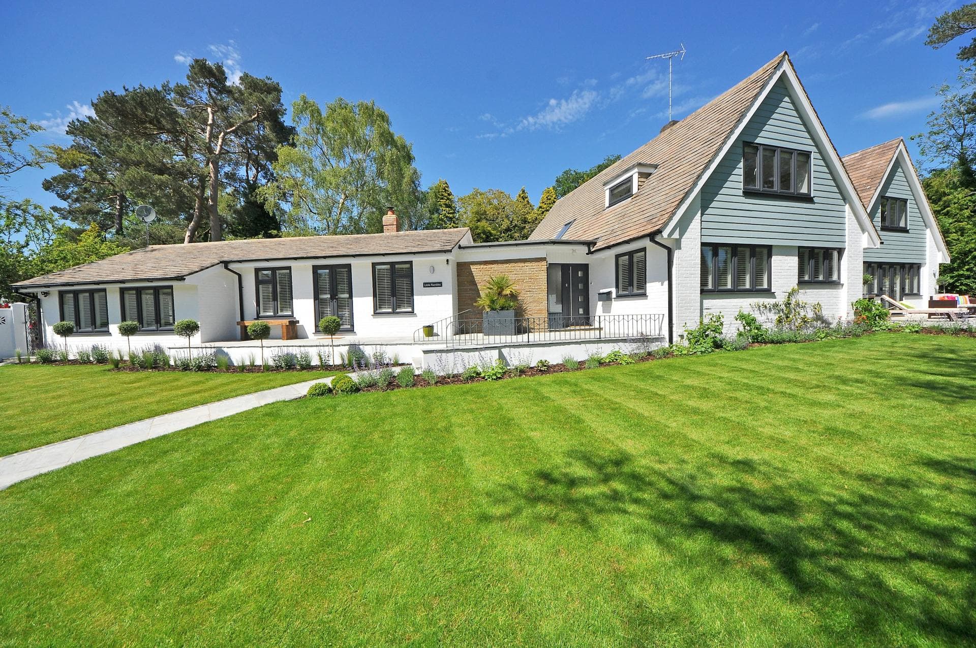 How to Improve Green Grass Color for Real Estate Photo Editing
