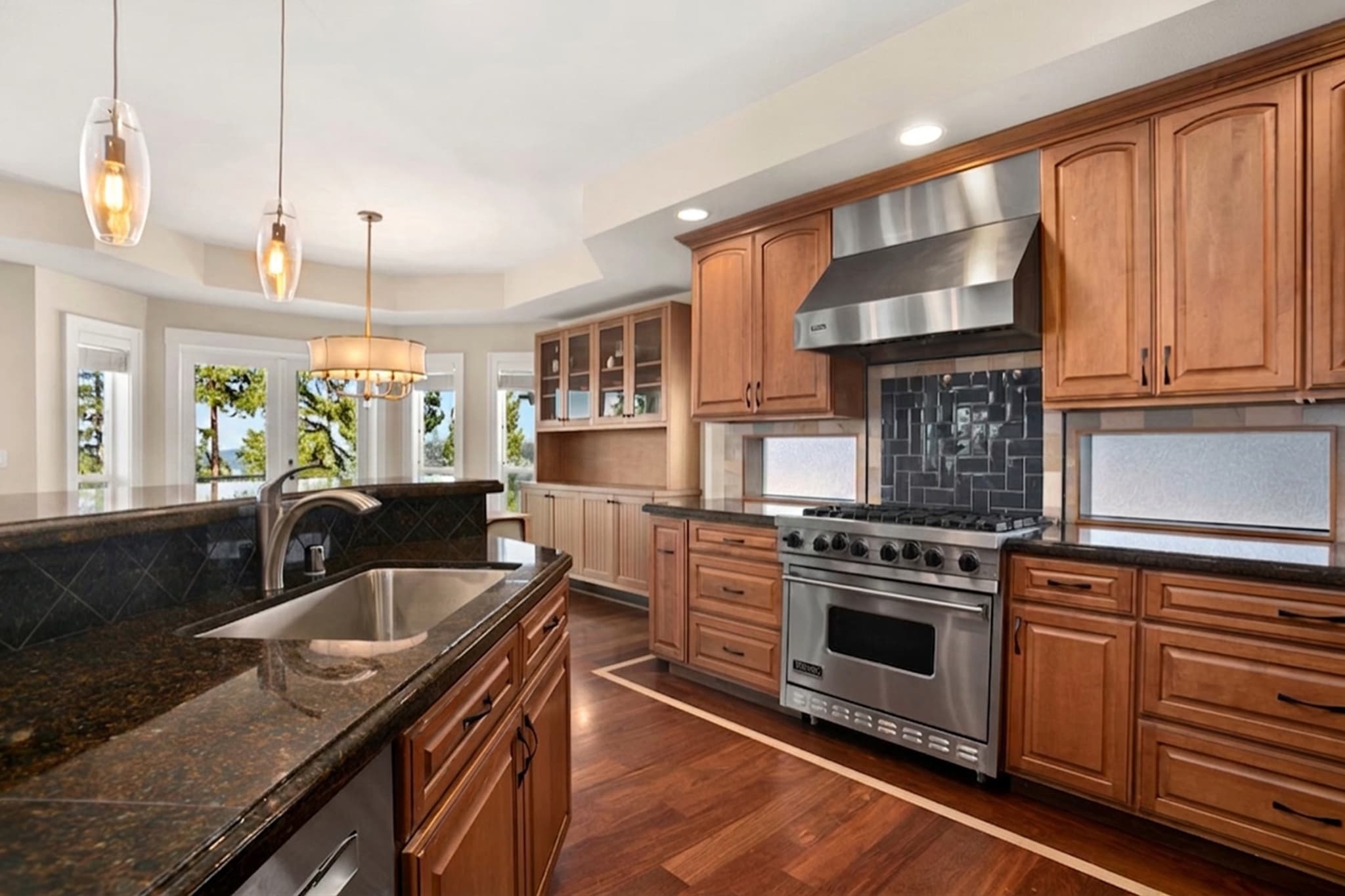 MLS-compliant kitchen decluttering preserving permanent fixtures