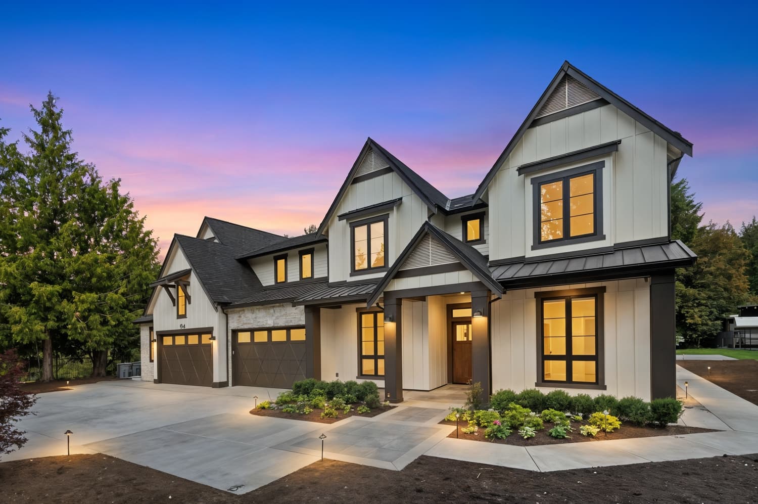Farmhouse Driveway Glow