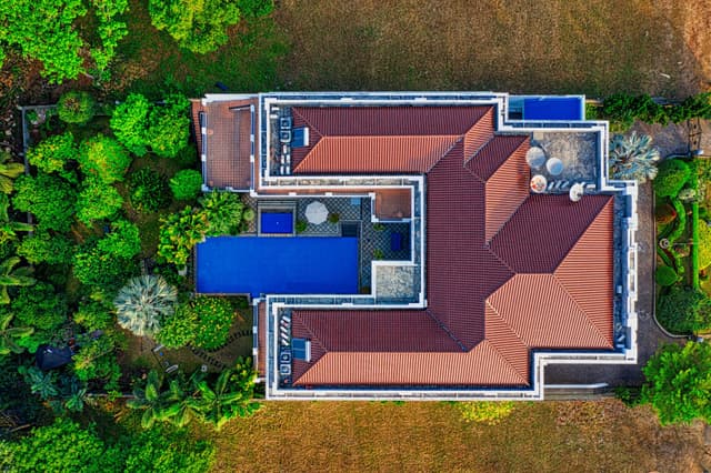 Essential Drone Features for Stunning Real Estate Aerial Shots