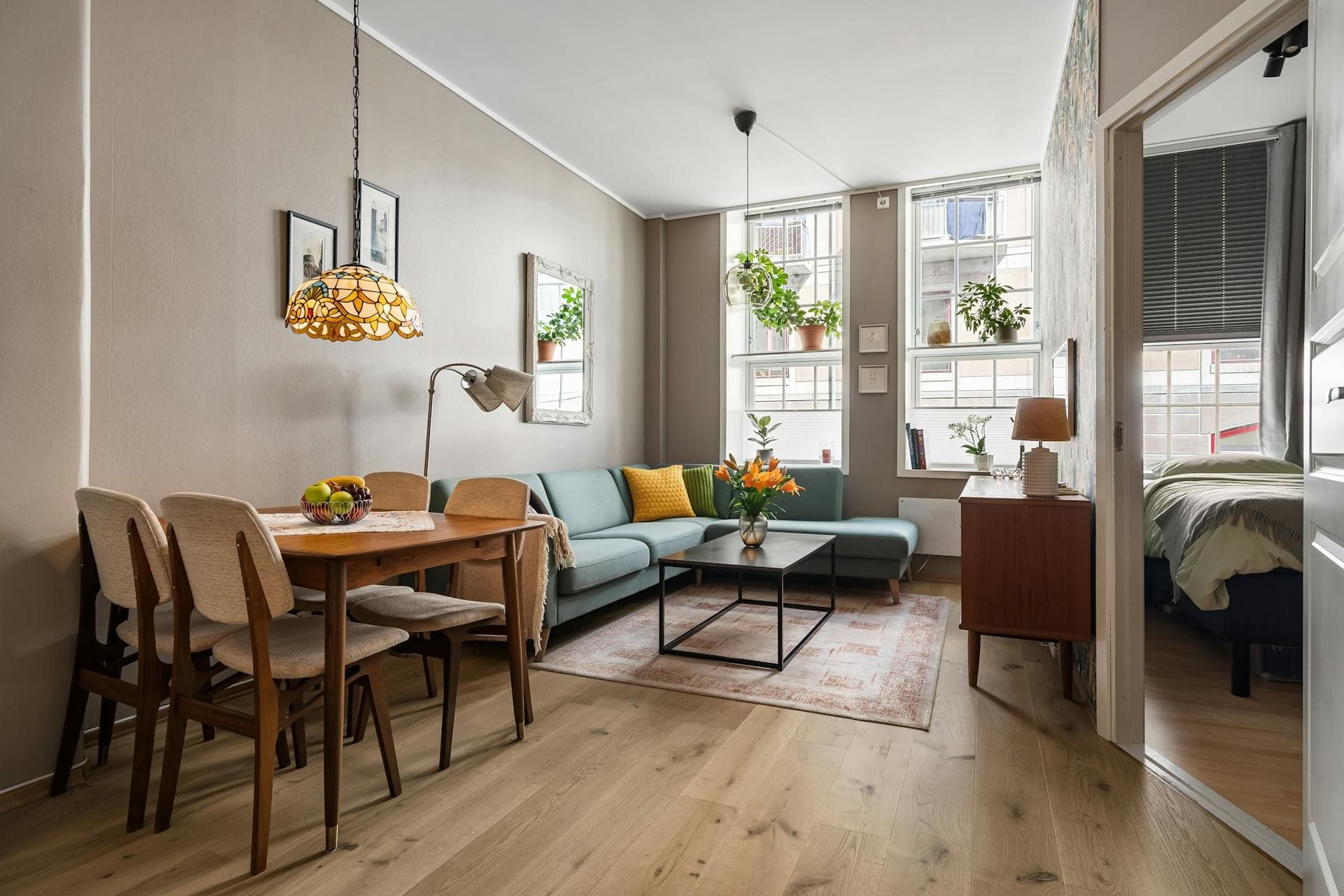 How Real Estate Photo Editing Impacts Airbnb & Short-Term Rental Bookings
